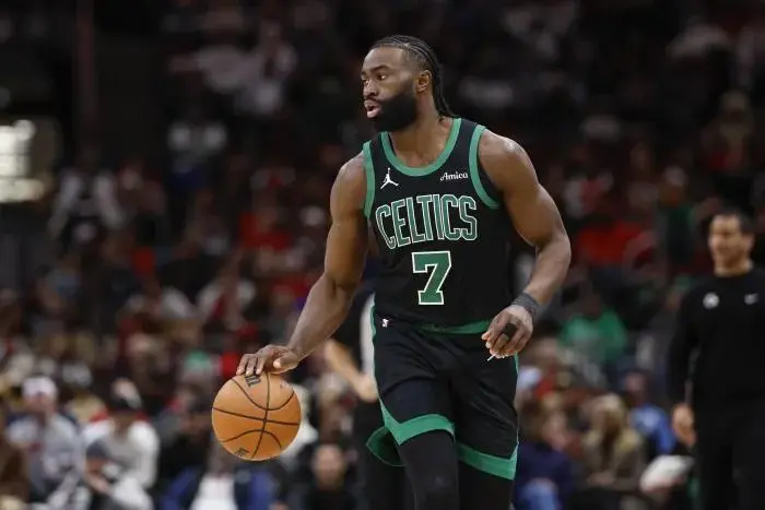 硬刚耐克, AA, 的奢侈税支