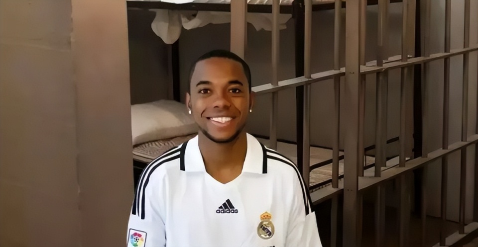 罗比尼奥, 超其年龄的