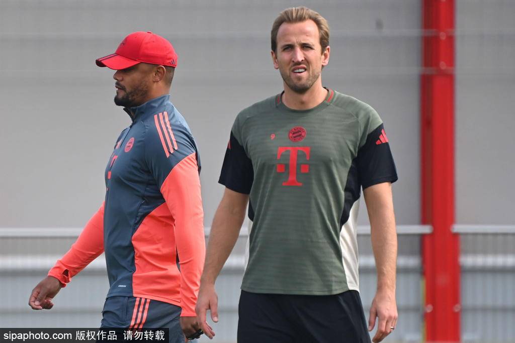 style, 足球不仅是, 模式