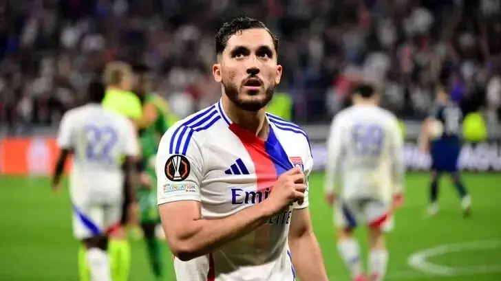 他的身前还, img 他的身前还, img